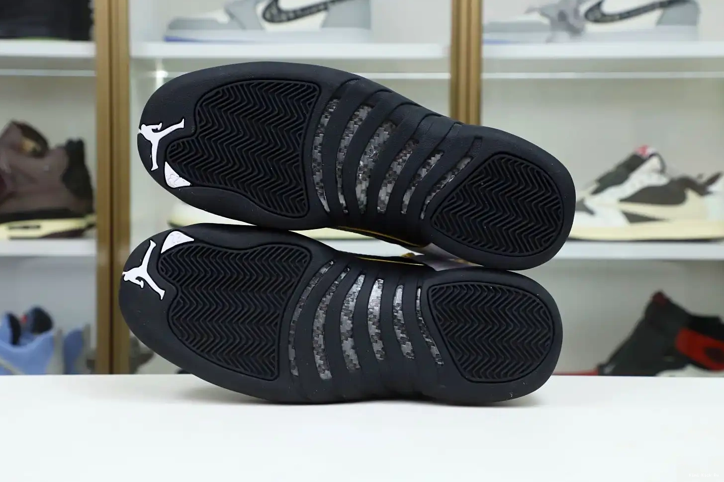 12 AIR Kimikick 'ROYALTY' RETRO JORDAN 0413